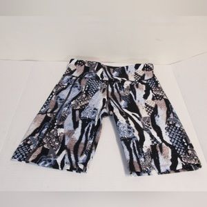 Calvin Klein Women's Animal Mix Spray High Rise Fashion Print Bike Short…